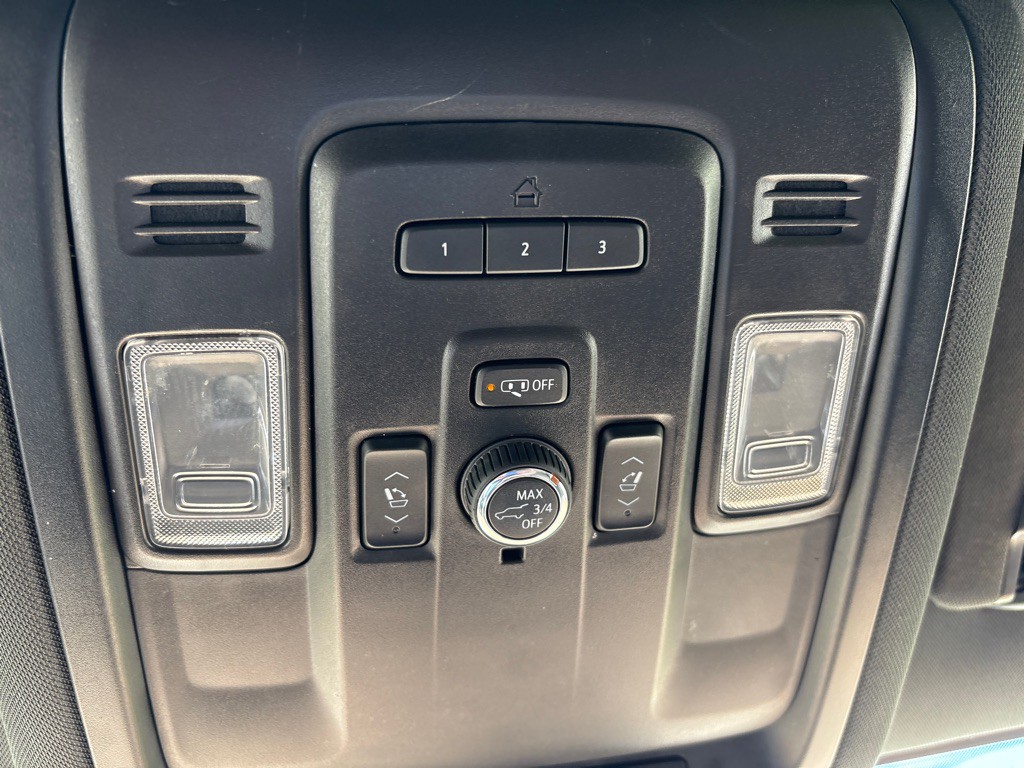 2021 Chevrolet Suburban Image 25