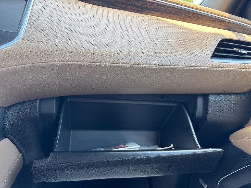 2021 Chevrolet Suburban Image 33