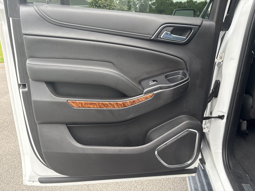2020 Chevrolet Suburban Image 13