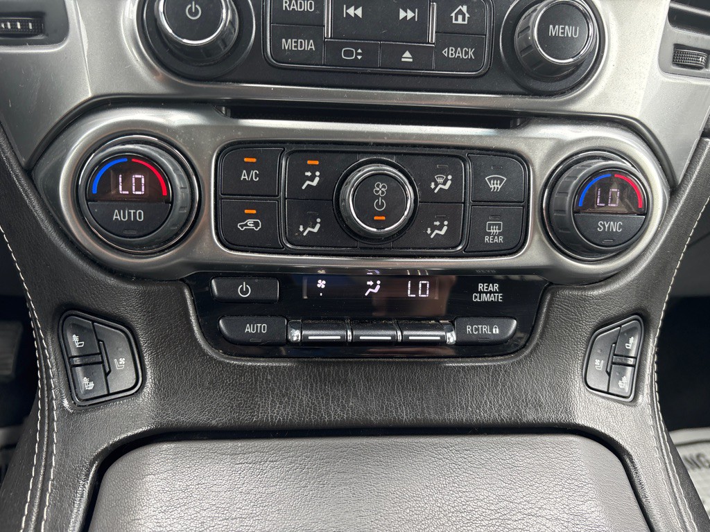 2020 Chevrolet Suburban Image 30