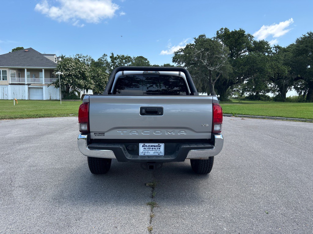 2018 Toyota Tacoma Image 6