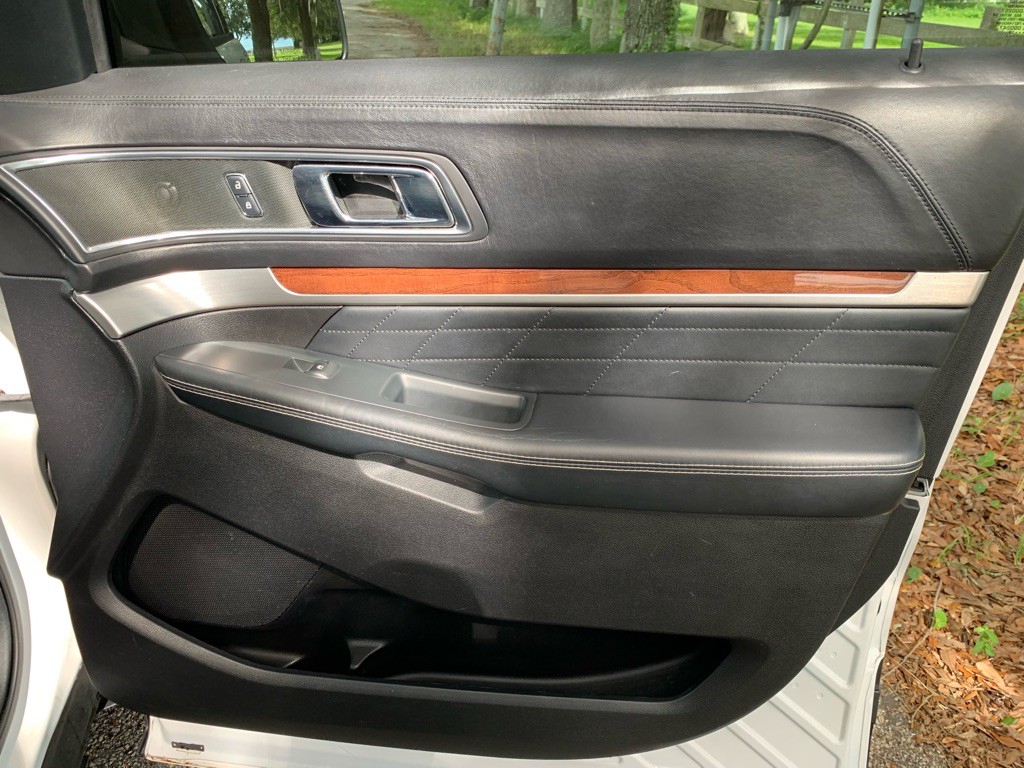 2018 Ford Explorer Image 14