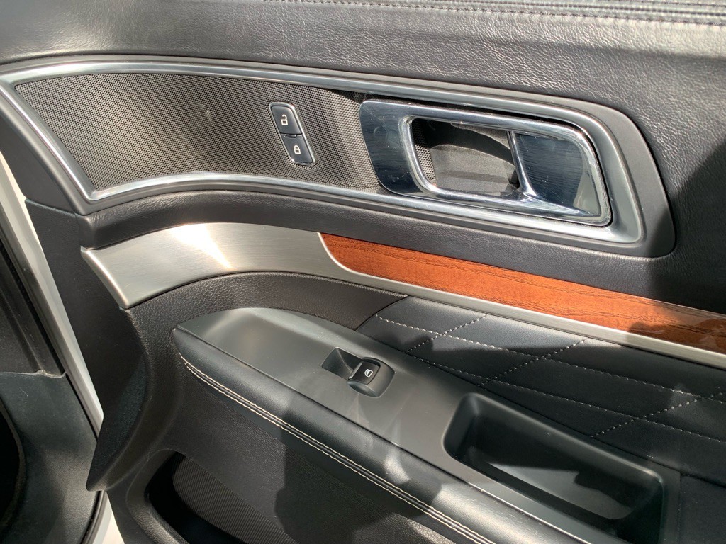 2018 Ford Explorer Image 15