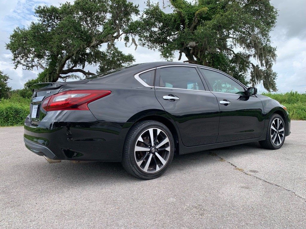 2018 Nissan Altima Image 2