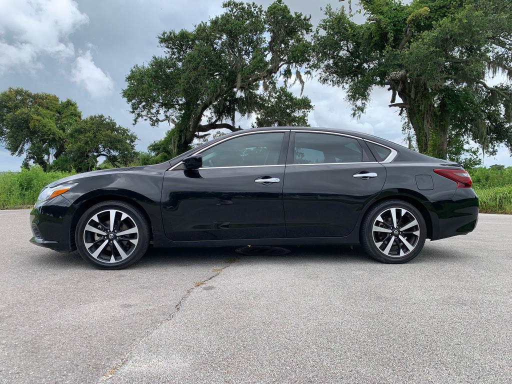 2018 Nissan Altima Image 3