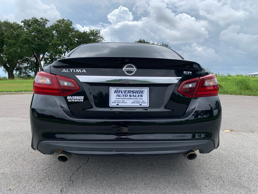 2018 Nissan Altima Image 6