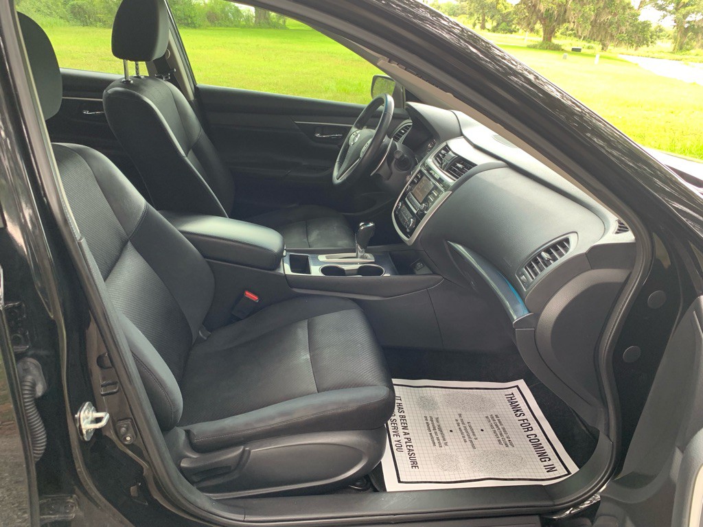 2018 Nissan Altima Image 9