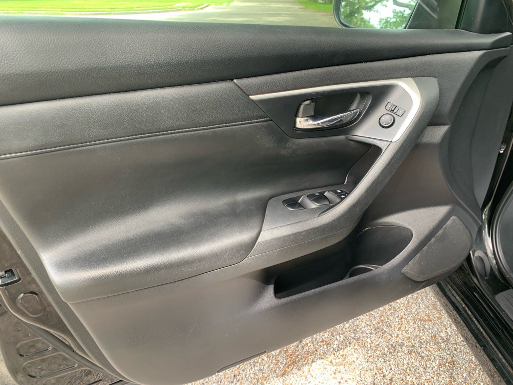 2018 Nissan Altima Image 11