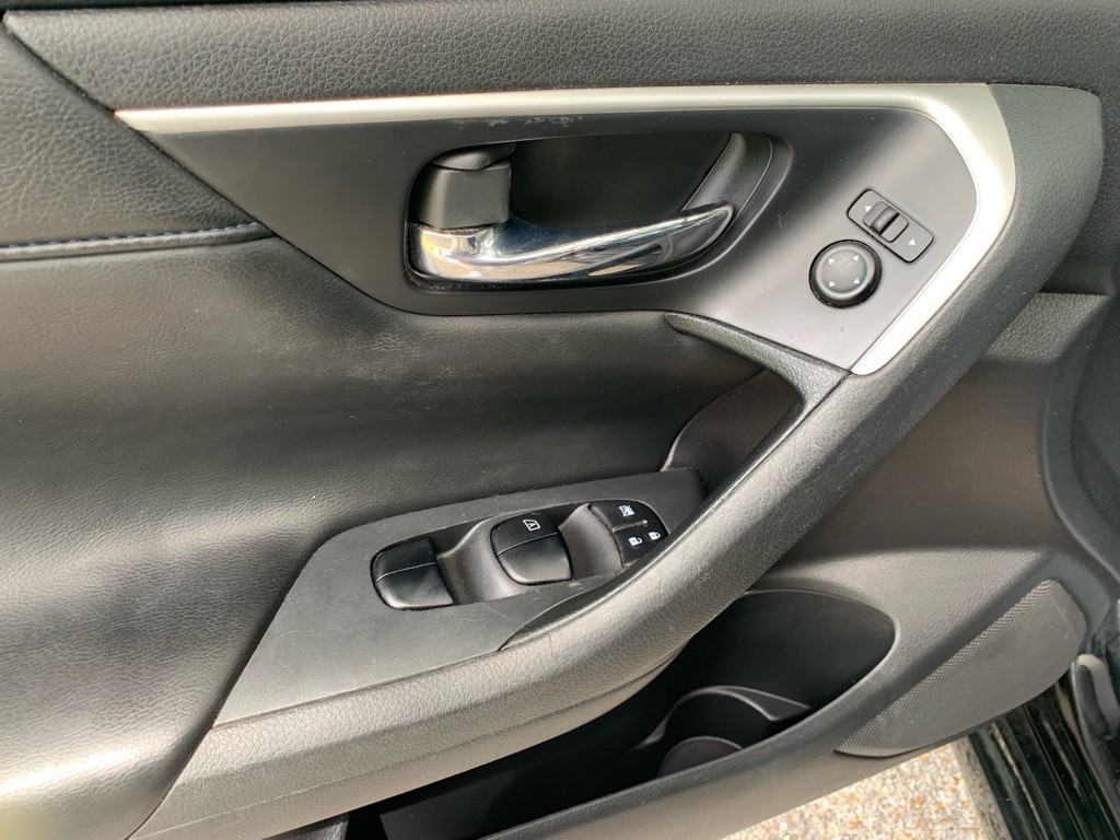 2018 Nissan Altima Image 12
