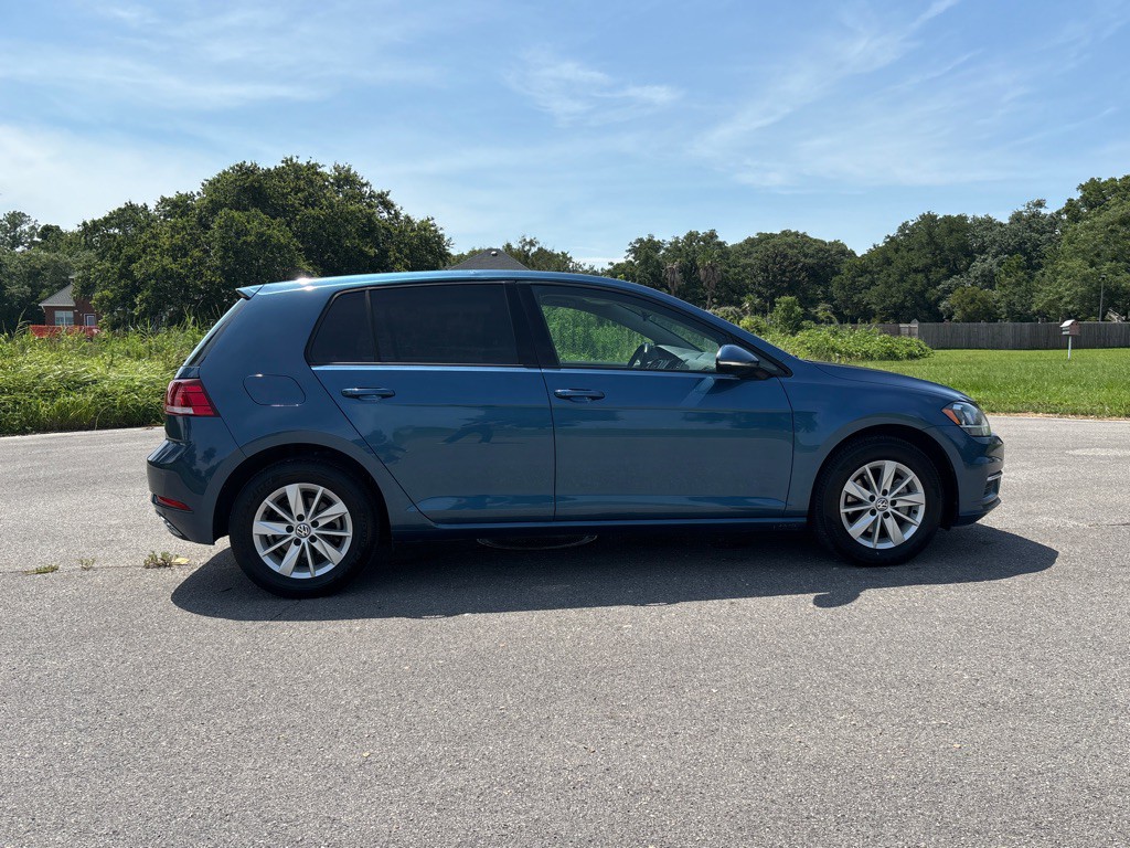 2018 Volkswagen Golf Image 8