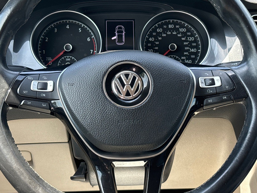 2018 Volkswagen Golf Image 19