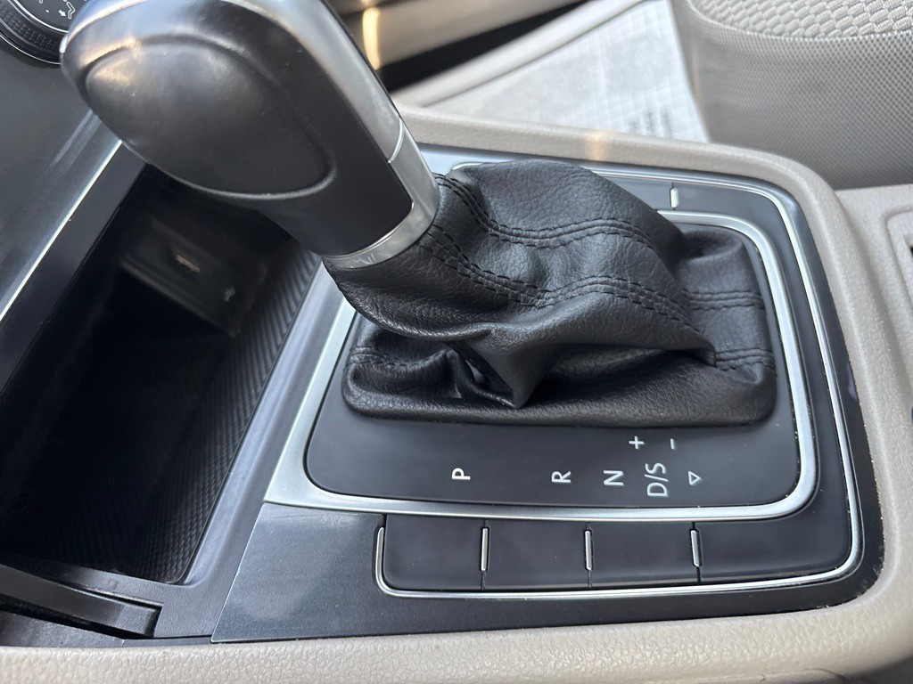 2018 Volkswagen Golf Image 27