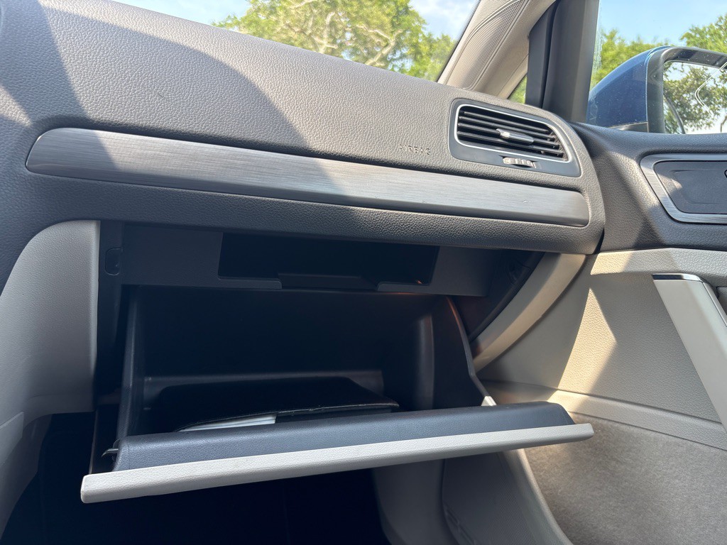 2018 Volkswagen Golf Image 30