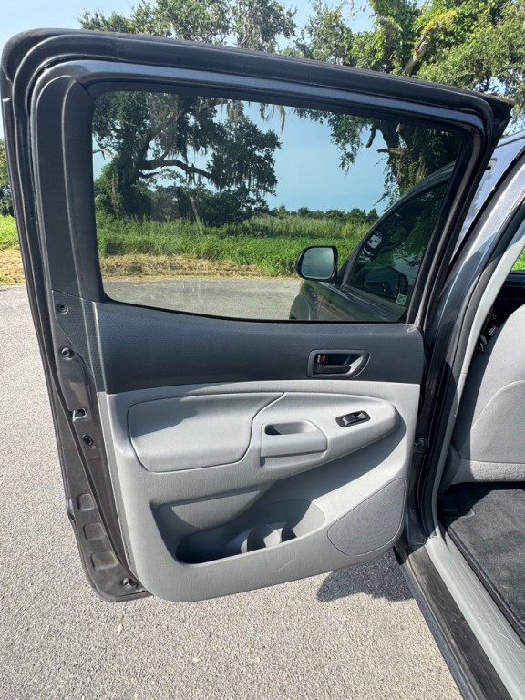 2012 Toyota Tacoma Image 11