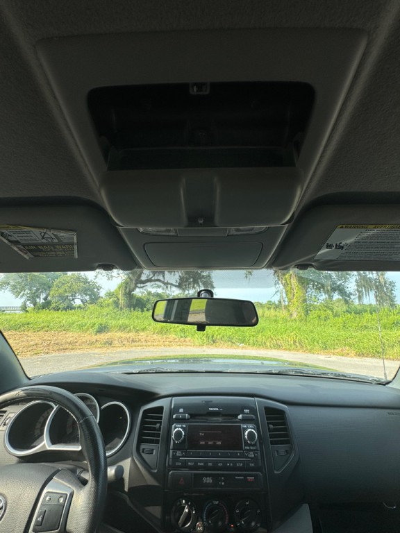 2012 Toyota Tacoma Image 25
