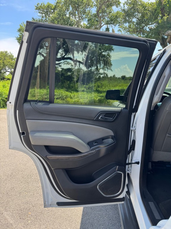 2017 Chevrolet Tahoe Image 12