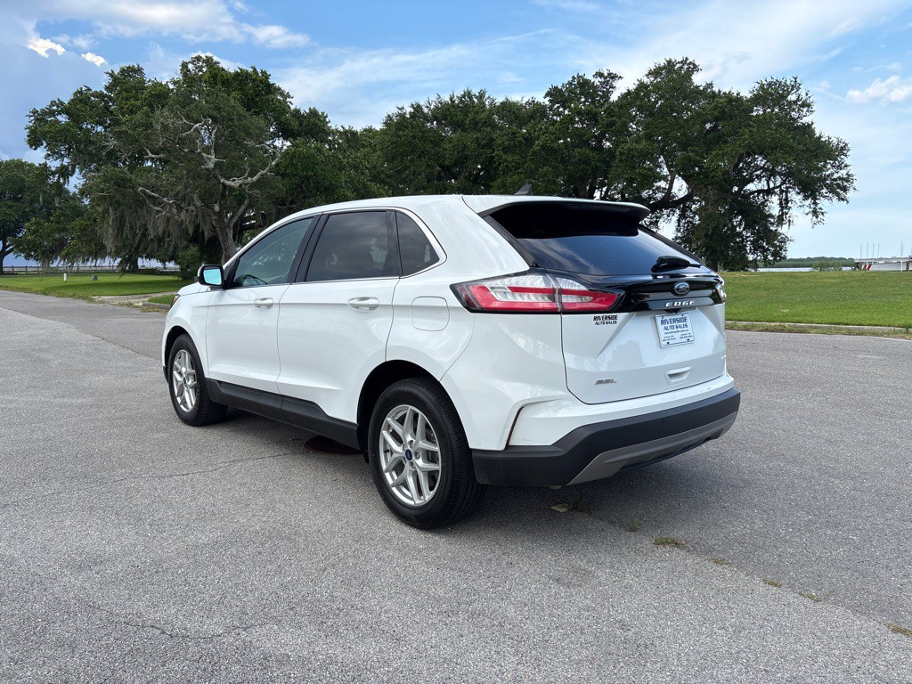 2022 Ford Edge Image 5