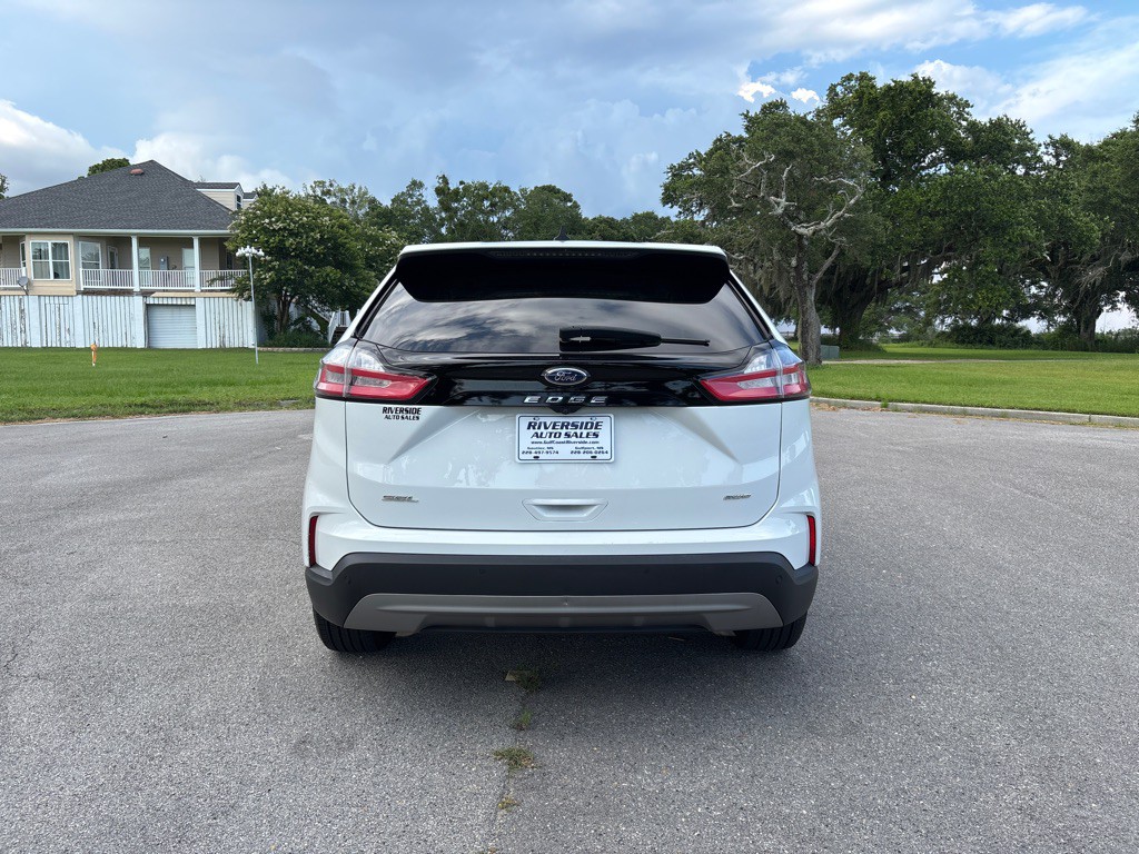 2022 Ford Edge Image 6