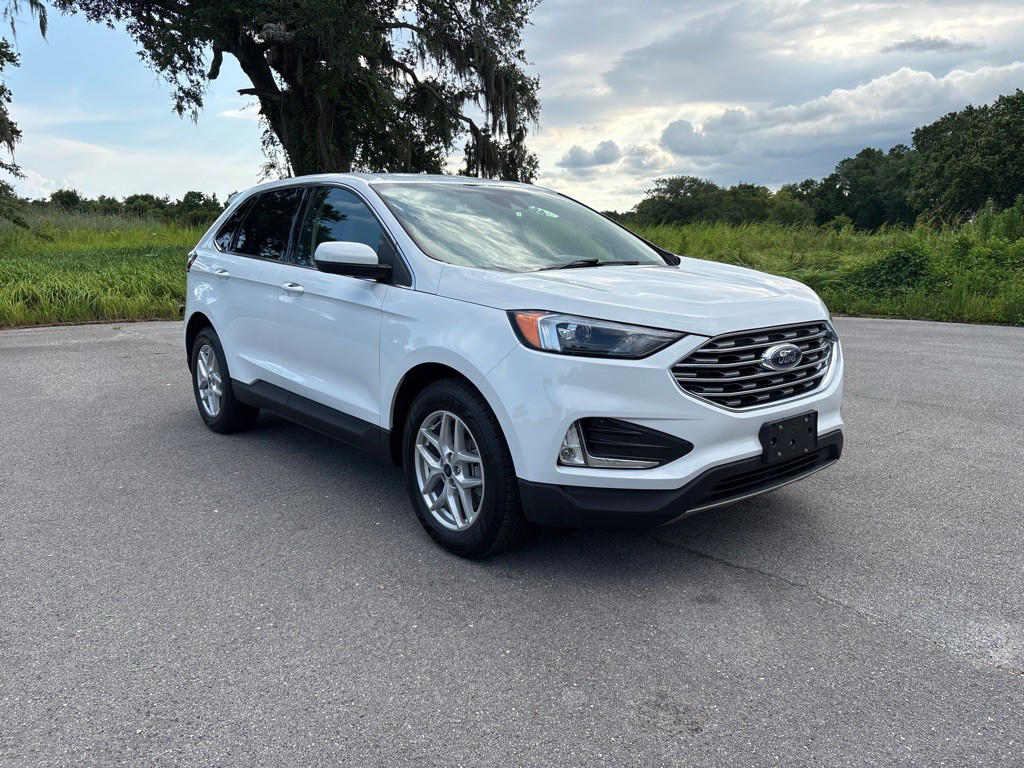2022 Ford Edge Image 9