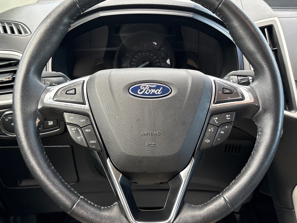 2022 Ford Edge Image 17