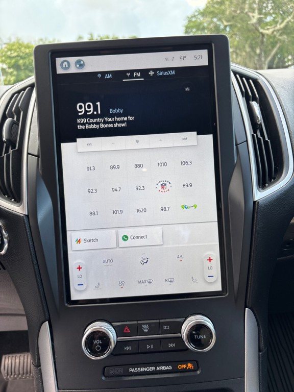 2022 Ford Edge Image 22
