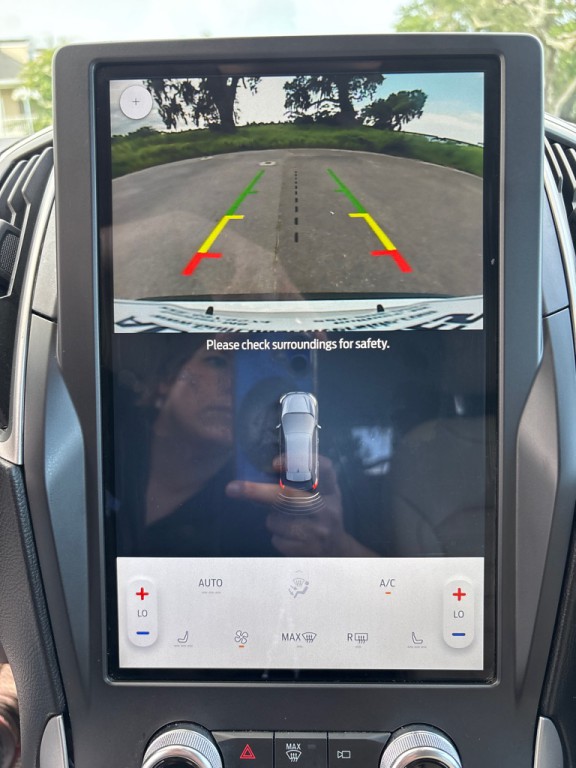 2022 Ford Edge Image 23