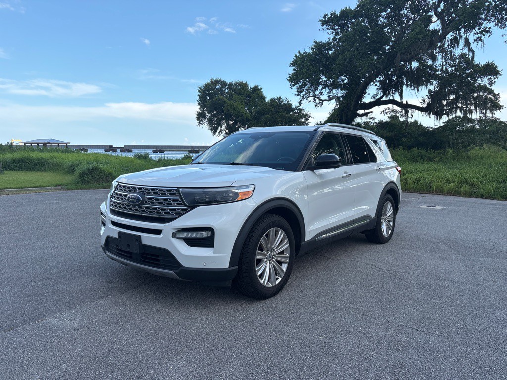 2020 Ford Explorer Image 1