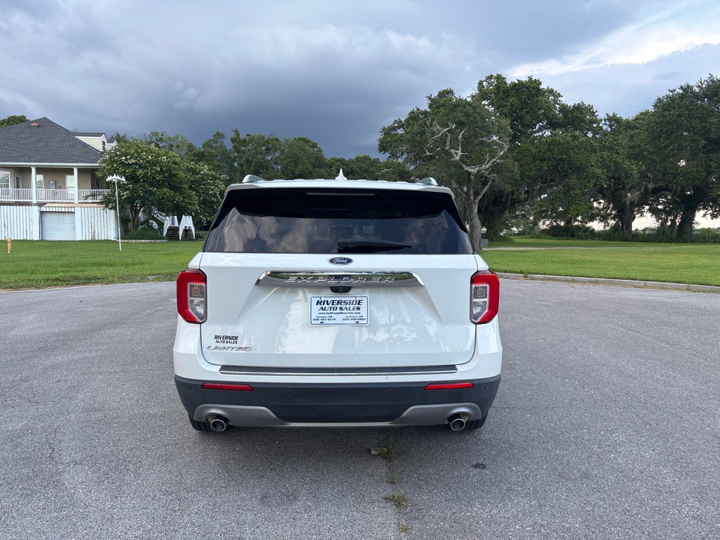 2020 Ford Explorer Image 6