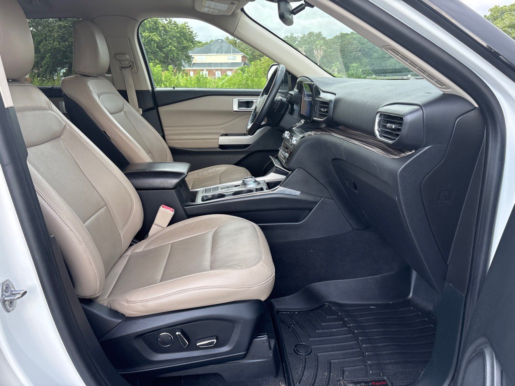 2020 Ford Explorer Image 14