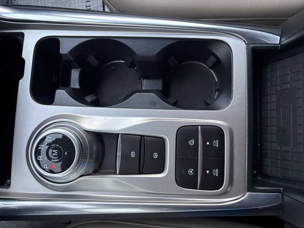 2020 Ford Explorer Image 28