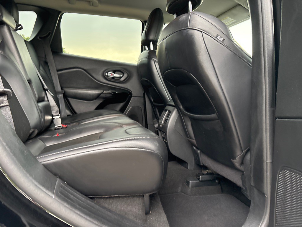 2020 Jeep Cherokee Image 16