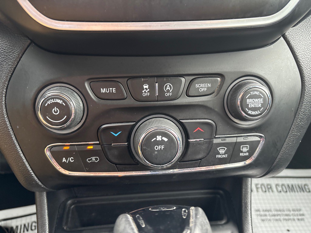 2020 Jeep Cherokee Image 27