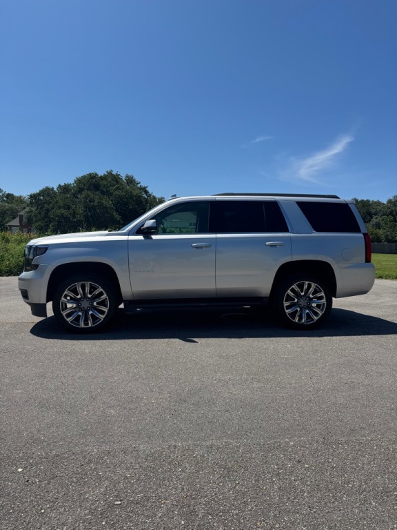 2019 Chevrolet Tahoe Image 2