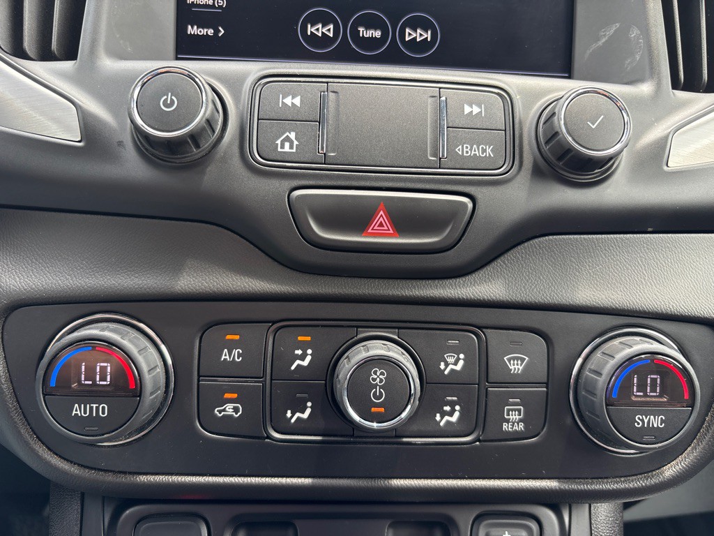 2021 GMC Terrain Image 28