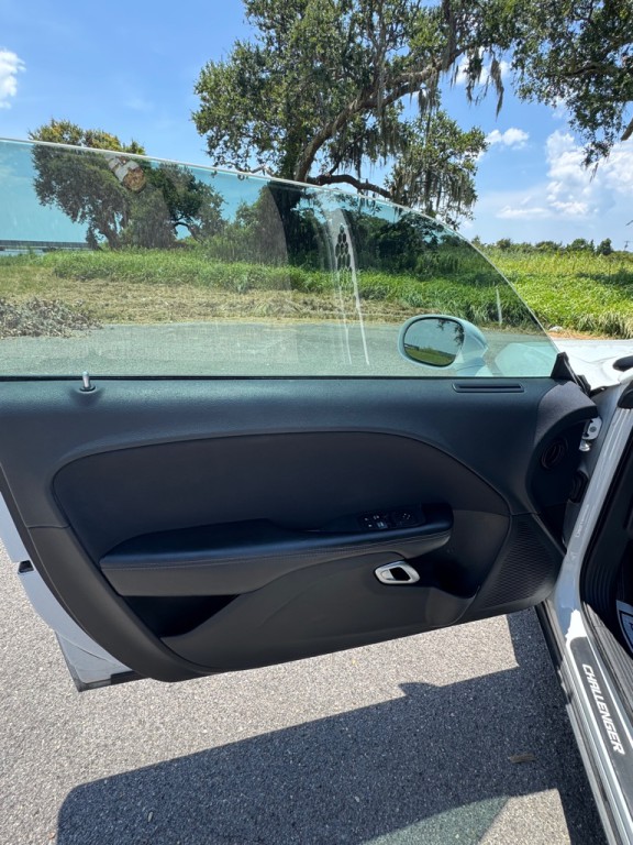 2019 Dodge Challenger Image 9