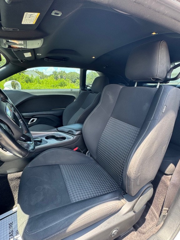 2019 Dodge Challenger Image 11