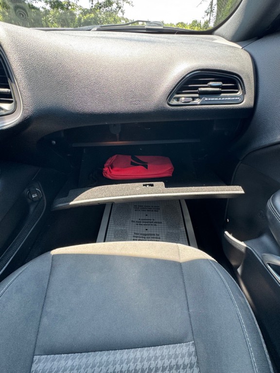 2019 Dodge Challenger Image 22