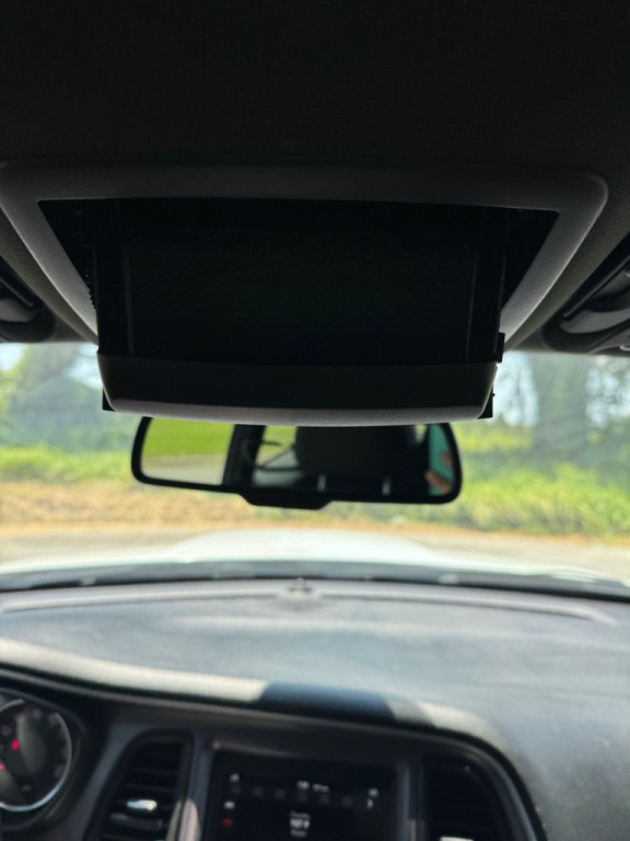 2019 Dodge Challenger Image 25