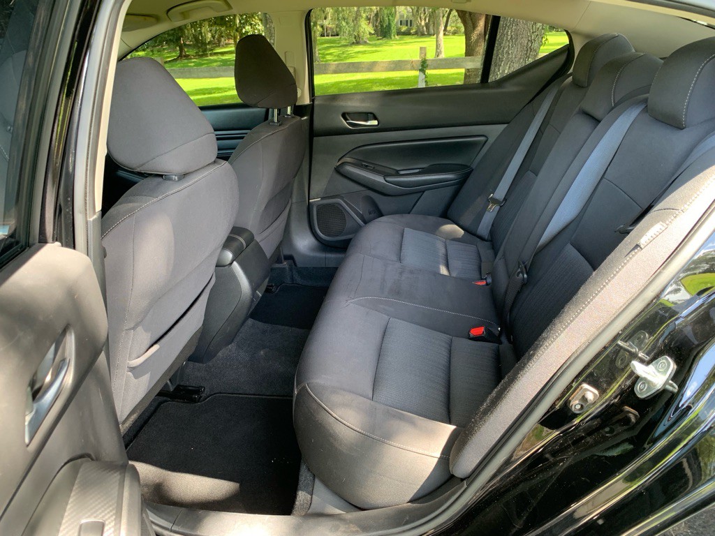 2019 Nissan Altima Image 8
