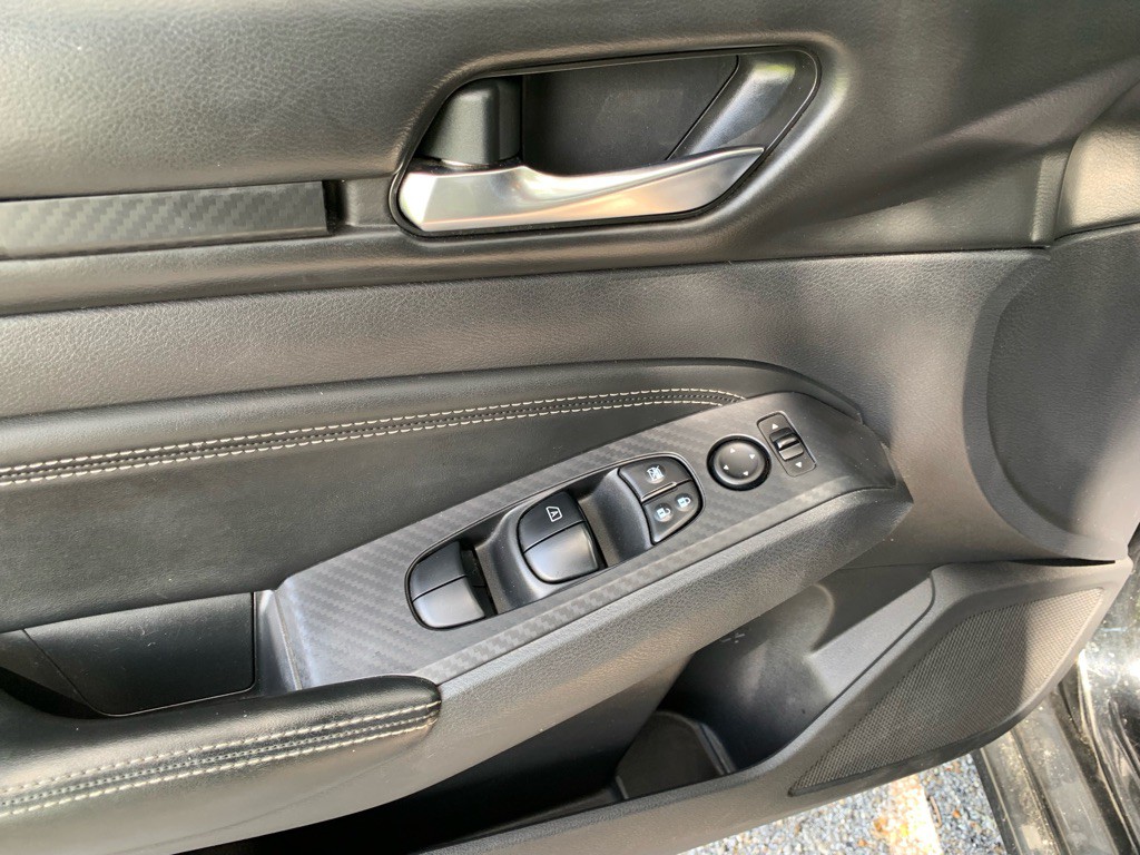 2019 Nissan Altima Image 12