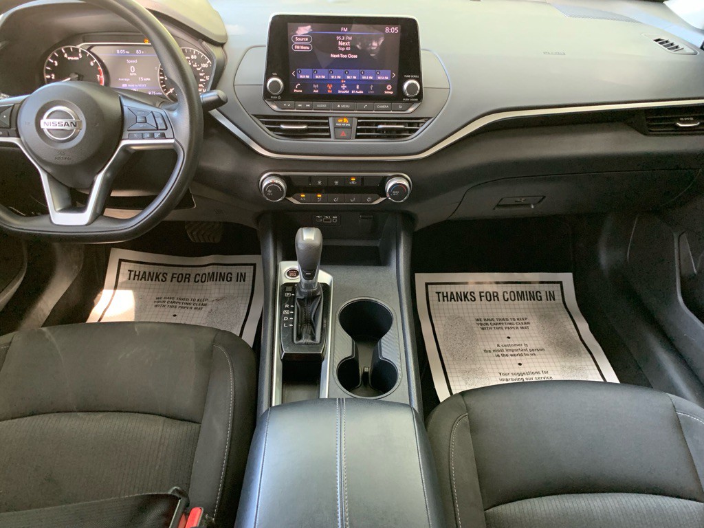 2019 Nissan Altima Image 16