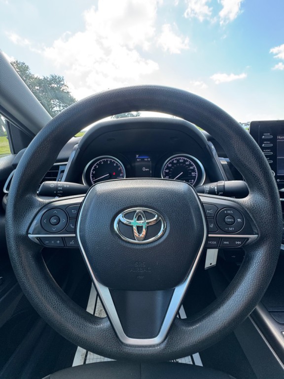 2023 Toyota Camry Image 19