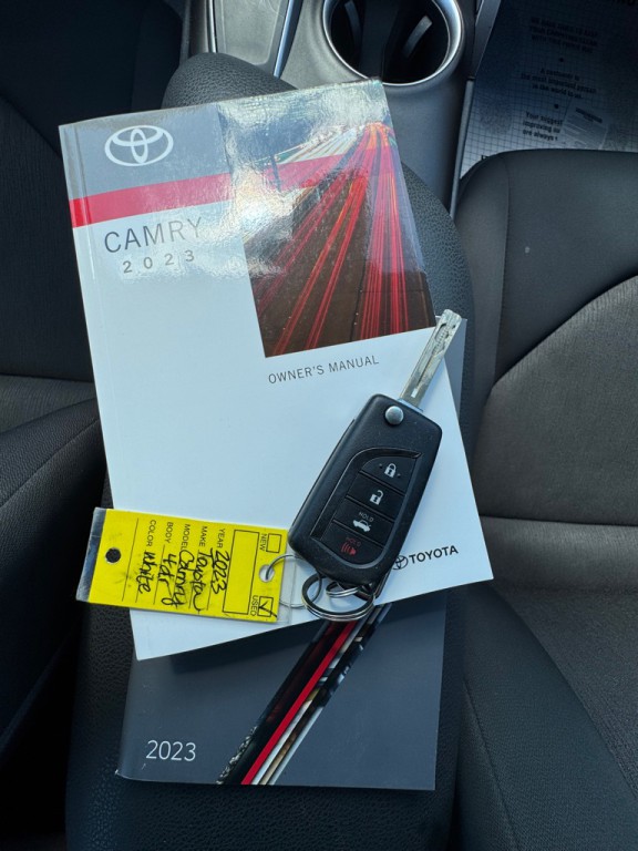 2023 Toyota Camry Image 30