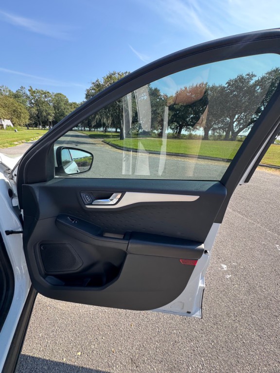 2020 Ford Escape Image 13
