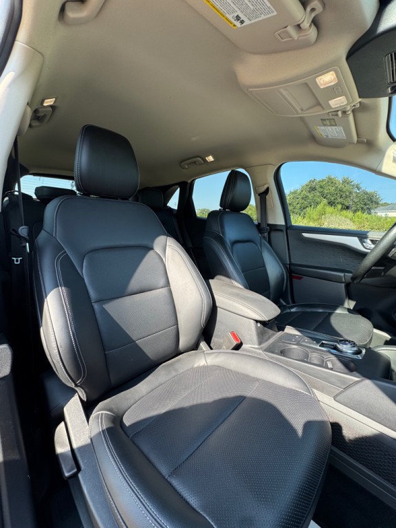 2020 Ford Escape Image 14