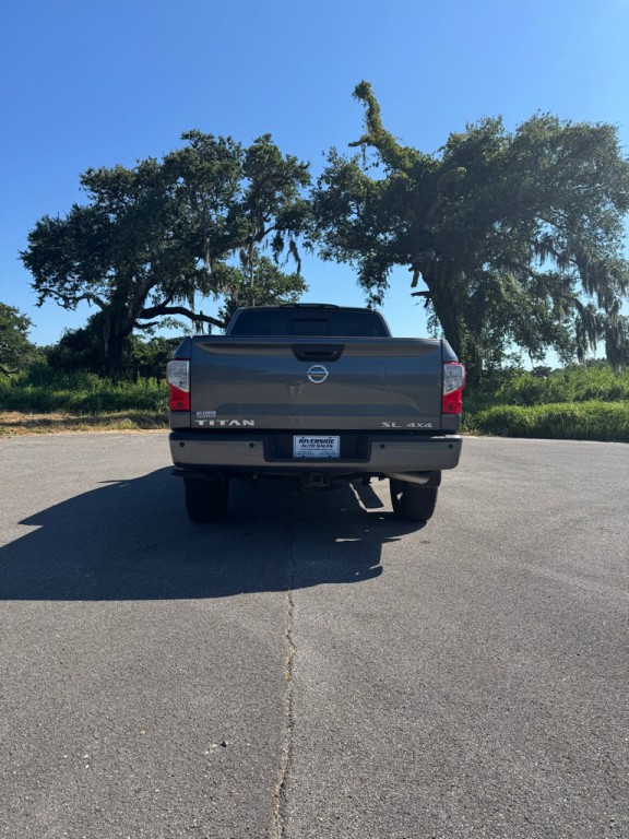 2019 Nissan Titan Image 4