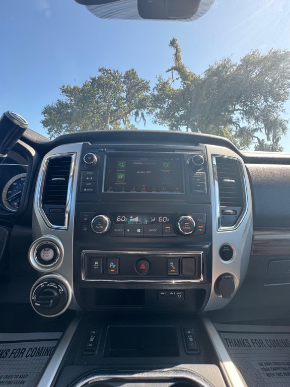 2019 Nissan Titan Image 21