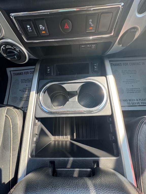 2019 Nissan Titan Image 23