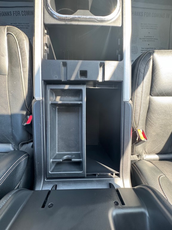 2019 Nissan Titan Image 25