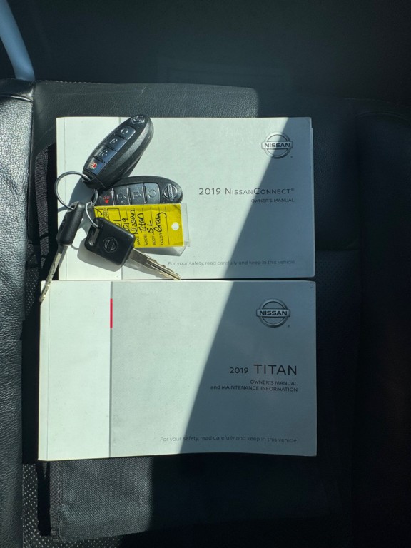 2019 Nissan Titan Image 33